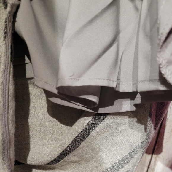 Banana Republic heritage collection size small womens dress shirt. - Picture 11 of 11